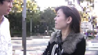 KRS003 Cute mature woman Even though I'm old. I like mature women who are cute.